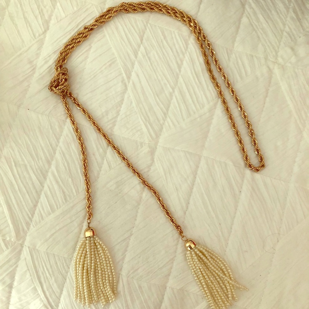 Bauble bar tassel necklace in gold/cream